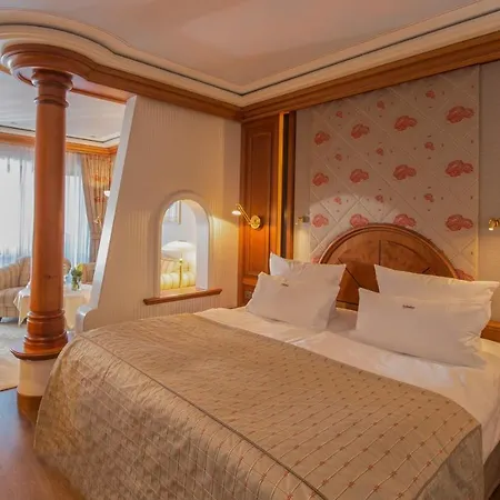 Dollenberg Szálloda 5*