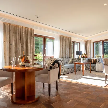 Szálloda Dollenberg 5*
