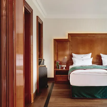 Dollenberg Hotel 5*