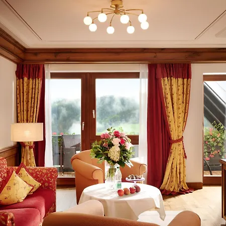 Отель Dollenberg Бад-Петерсталь-Грисбах